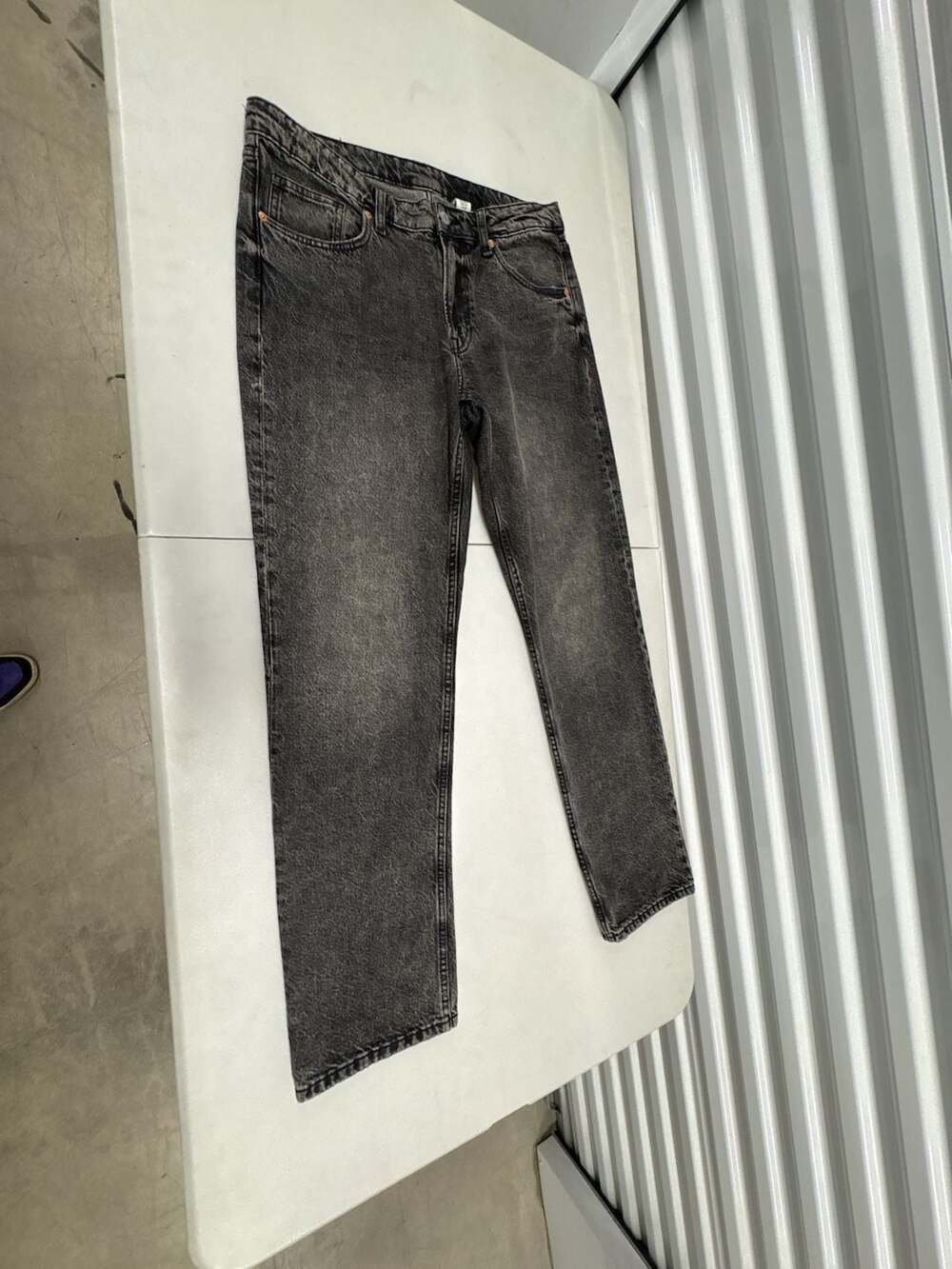 H&M &Denim Mid-Rise Regular Fit Straight Leg Jeans in Washed Black